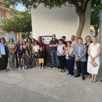 Emotivo acto de denominación de la Plaza de la Concordia Tomás González Sanmartín en el Albardinal.