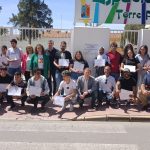 LOS ALUMNOS-TRABAJADORES DEL PROGRAMA MIXTO DE EMPLEO Y FORMACIÓN-GARANTÍA JUVENIL “LUCIÉRNAGA” RECIBEN SUS DIPLOMAS.